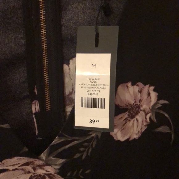 BNWT 3/4 Sleeve Shift Dress - Picture 2 of 3